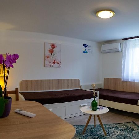 Silentium Garden Apartman Sarvar Exterior photo